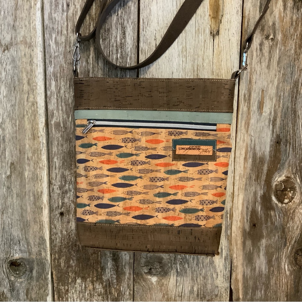 Women’s cork fabric crossbody tote bag || fish print